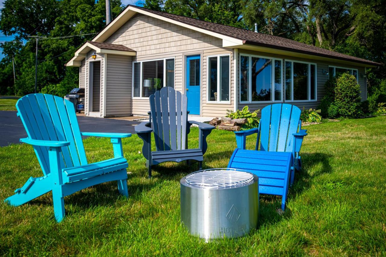 Cozy Lakefront Cottage Huron Exterior photo