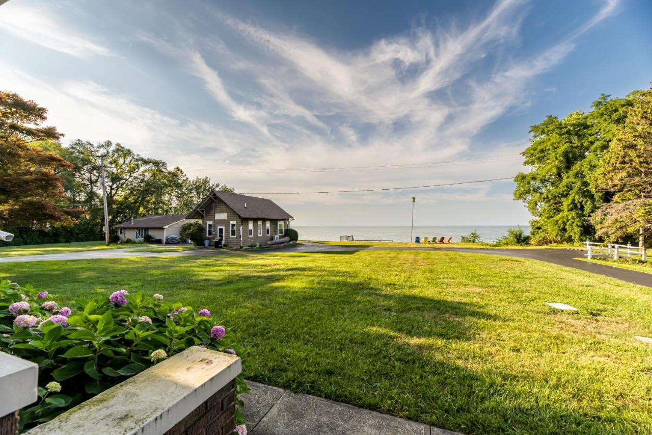 Cozy Lakefront Cottage Huron Exterior photo