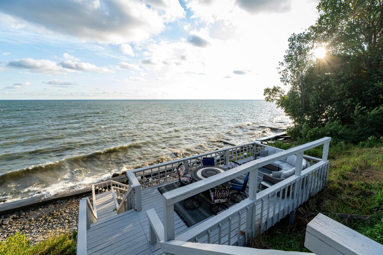 Cozy Lakefront Cottage Huron Exterior photo