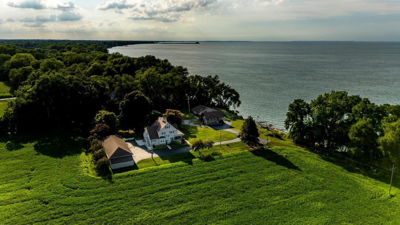 Cozy Lakefront Cottage Huron Exterior photo